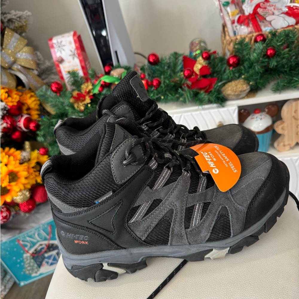 HI-TEC Ravus mid hiking boots ✨ - Picture 3 of 14